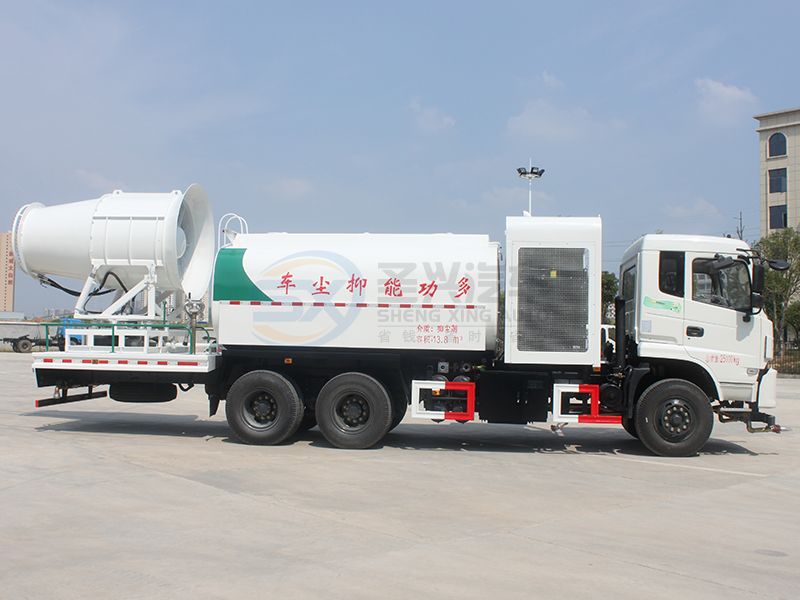東風(fēng)特商60米多功能呢抑塵車(chē)
