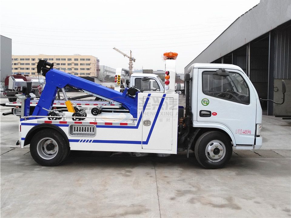 東風(fēng)小多利卡拖吊聯(lián)體清障車