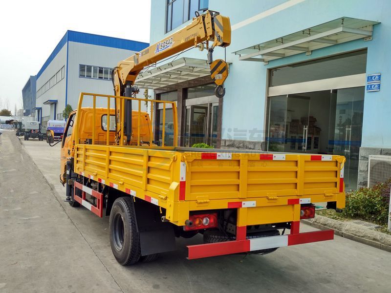 江鈴藍(lán)牌2噸二節(jié)、三節(jié)直臂隨車吊