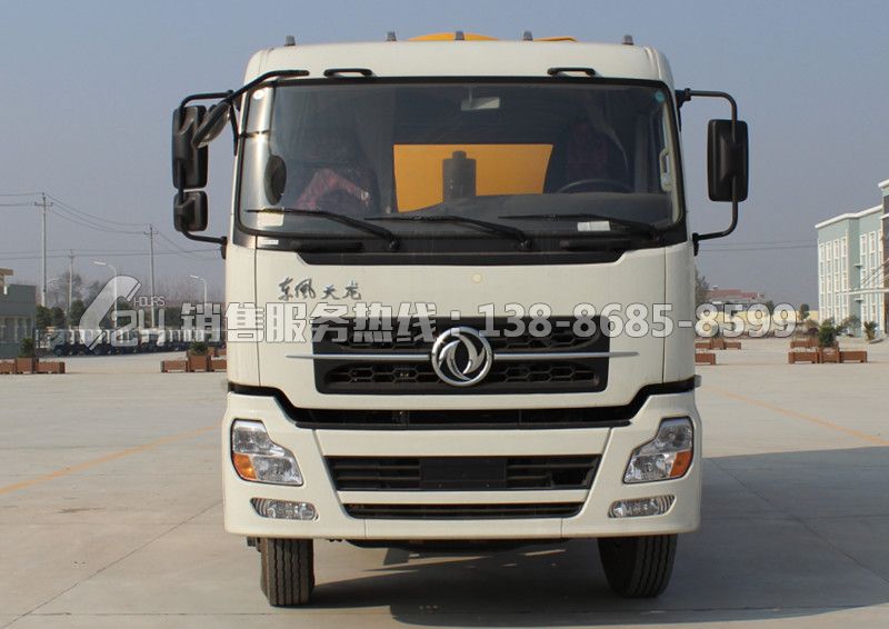 東風(fēng)天龍15方污泥運輸車