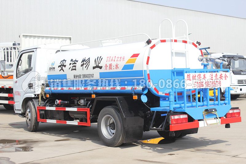 東風(fēng)多利卡D6灑水車5方