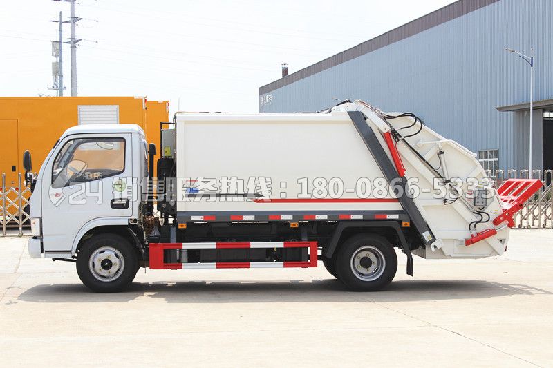 東風(fēng)多利卡5方后裝壓縮垃圾車(chē)