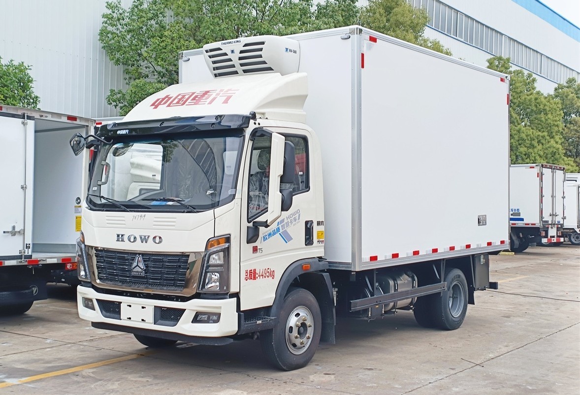 重汽豪沃統帥T5冷藏車4米