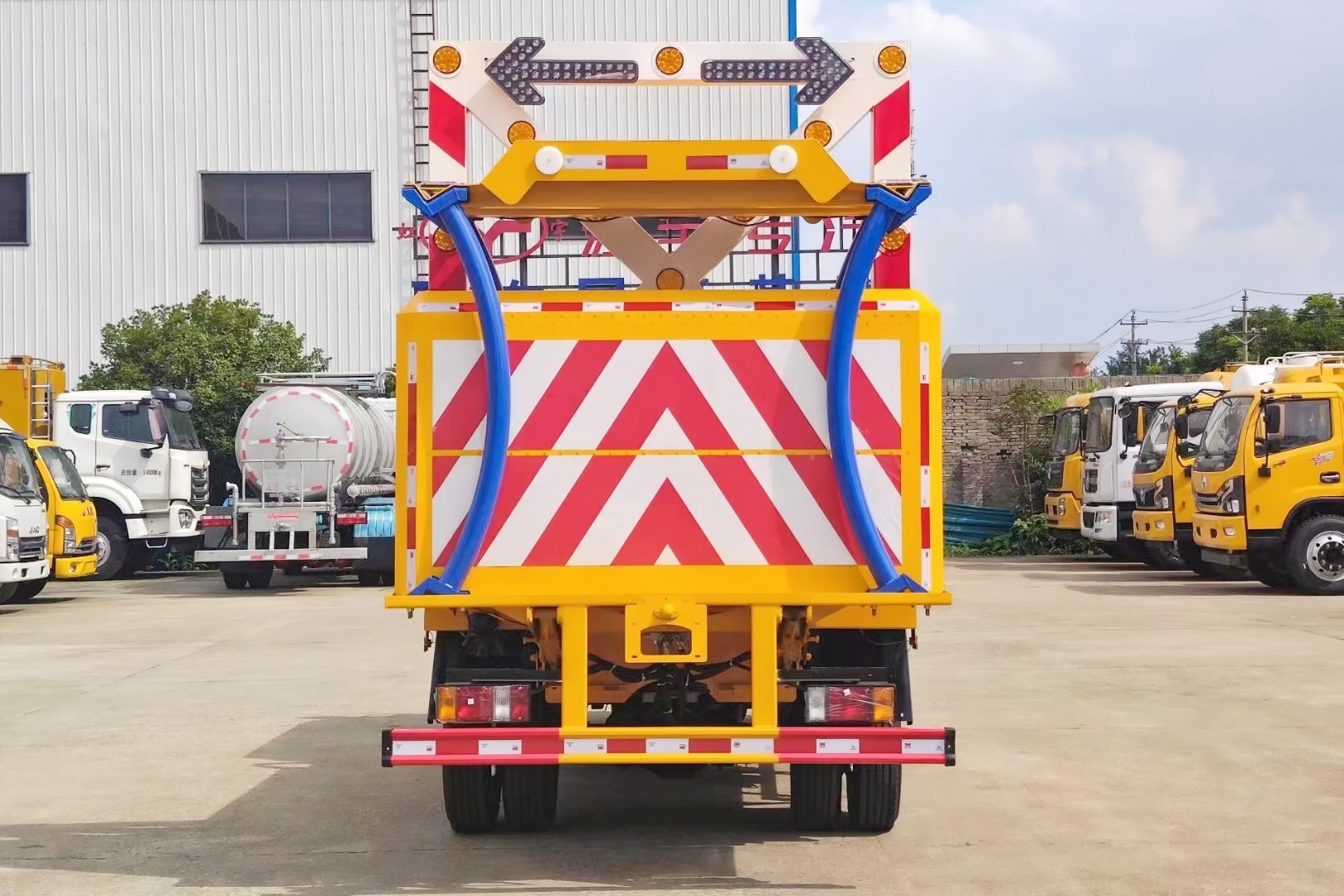 慶鈴五十鈴防撞緩沖車(chē)70K