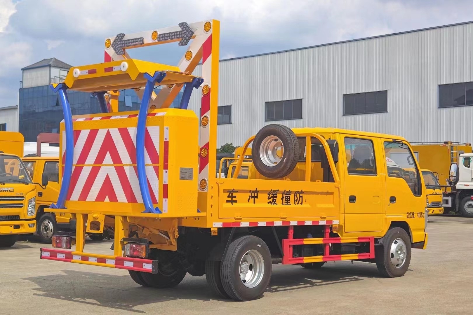 慶鈴五十鈴防撞緩沖車(chē)70K
