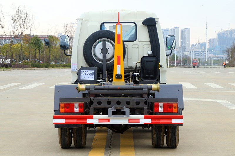 福田小卡之星2 勾臂垃圾車(chē) 3方